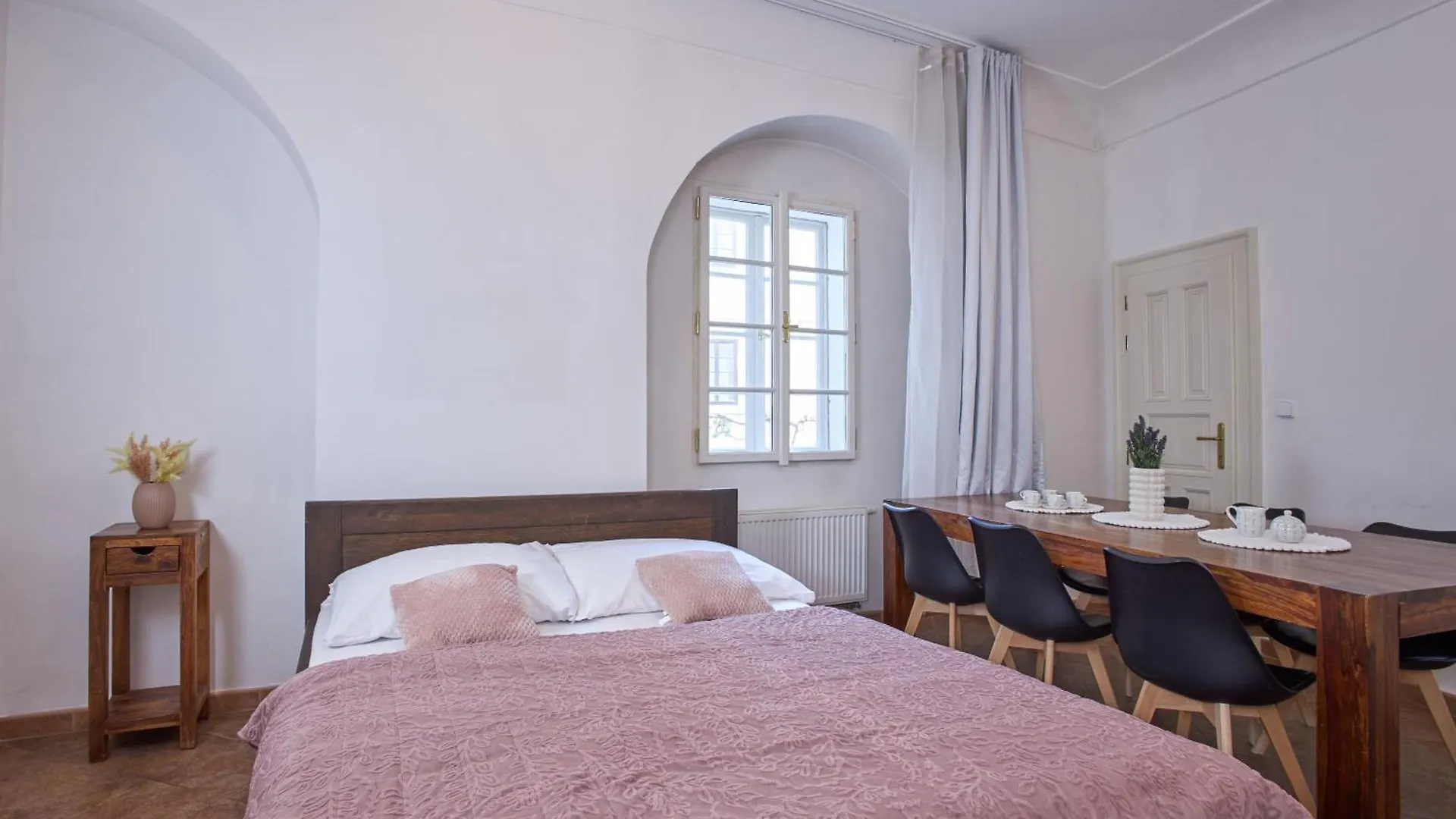 Charles Bridge Suites Prague 0*,
